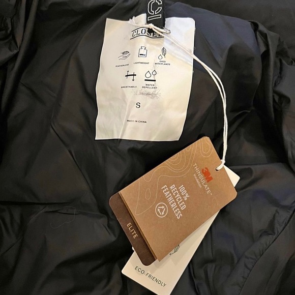 Closed official Black Puffer Quilted Coat - Picture 2 of 9